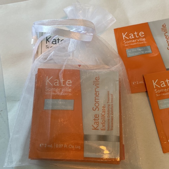 10 SAMPLES! KATE SOMERVILLE 5 DAILY FOAMING CLEANSER & 5 EXFOLIATING TREATMENT! - Picture 3 of 8